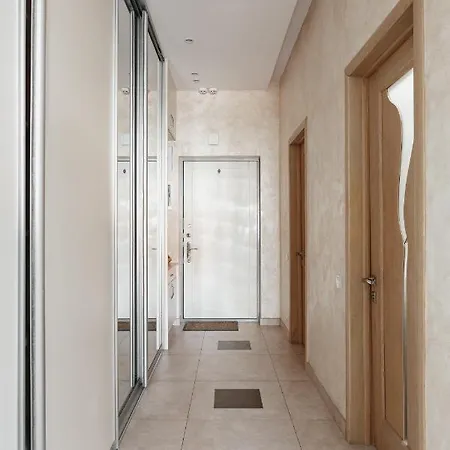 Lapinsky Apartments *